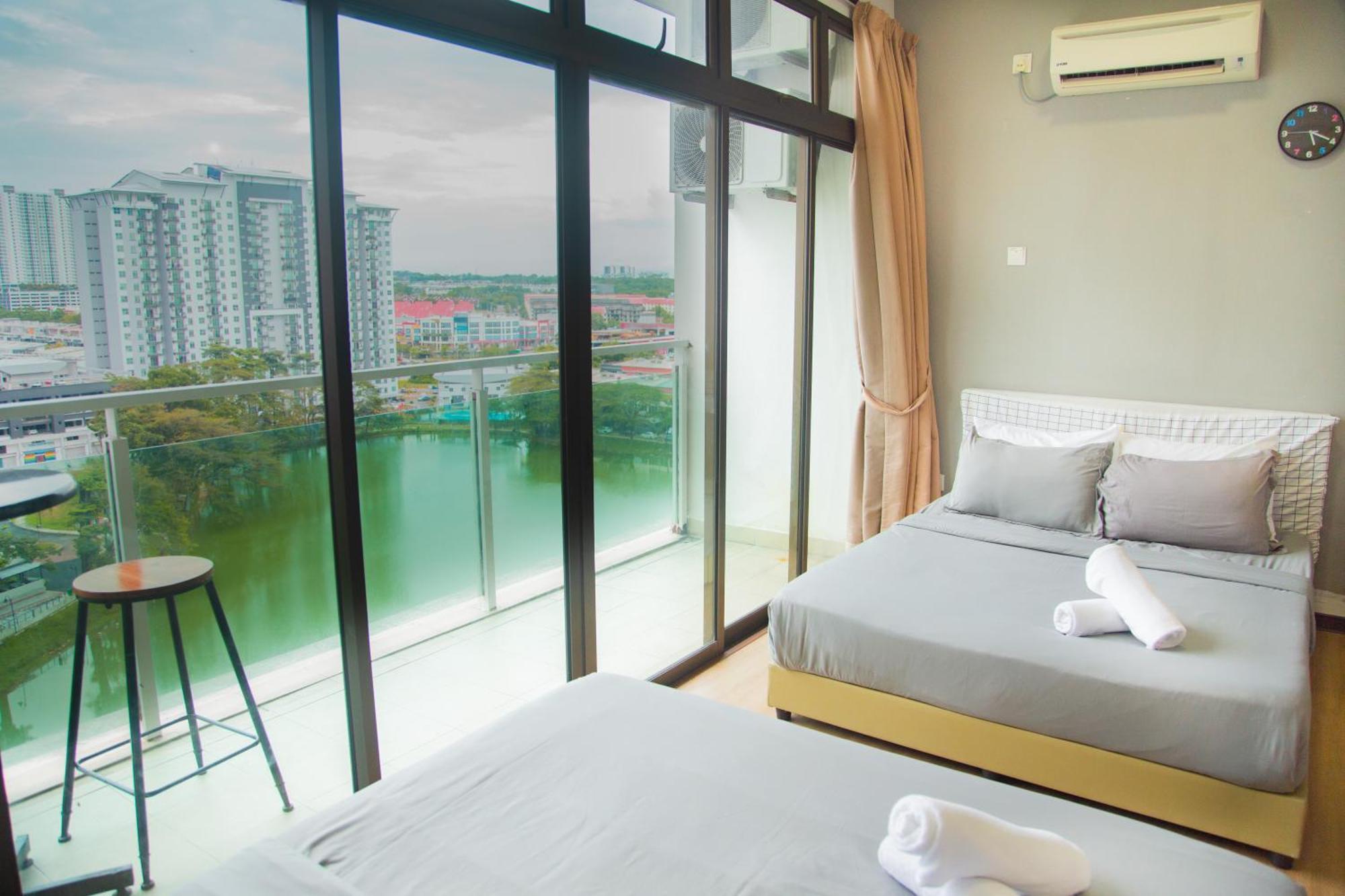 -lake View- Mount Austin Ikea Toppen 10 Mins - A110 Johor Bahru